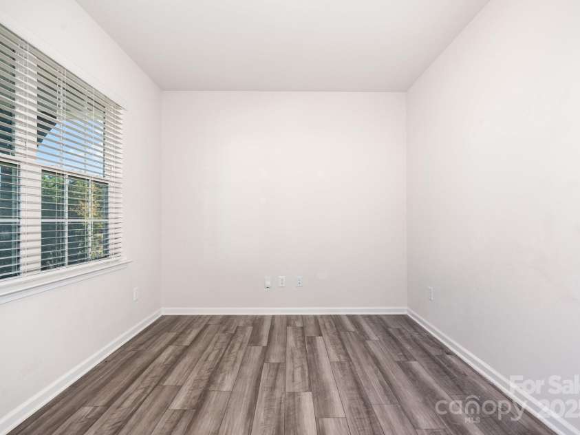 16200 Winfield Hall Drive, Charlotte, NC 28273.  MLS# CAR4313979, YatesRealty ID 19449. 