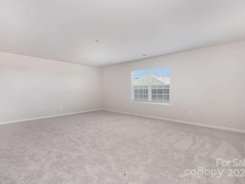 16200 Winfield Hall Drive, Charlotte, NC 28273.  MLS# CAR4313979, YatesRealty ID 19449. 