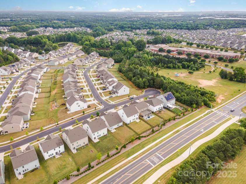 16200 Winfield Hall Drive, Charlotte, NC 28273.  MLS# CAR4313979, YatesRealty ID 19449. 