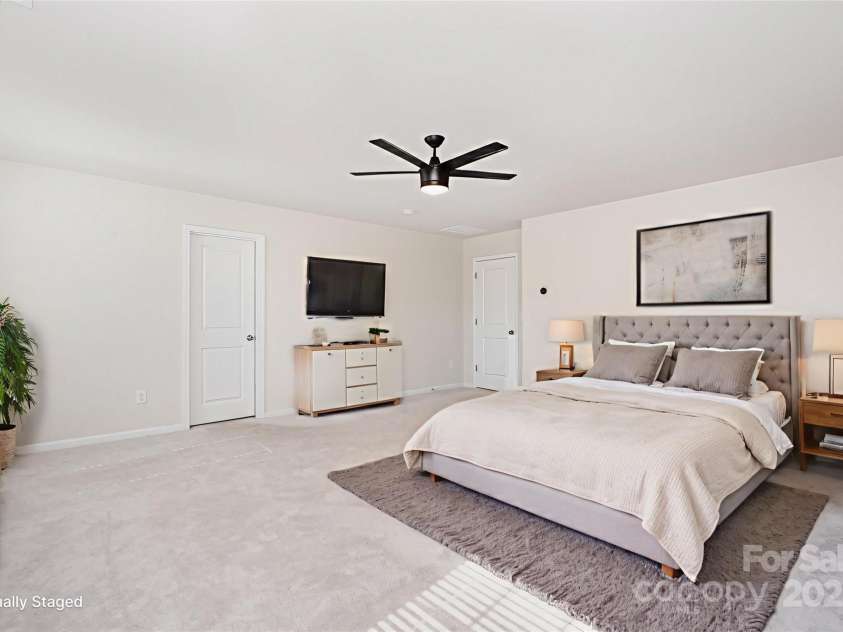 16200 Winfield Hall Drive, Charlotte, NC 28273.  MLS# CAR4313979, YatesRealty ID 19449. Virtually staged