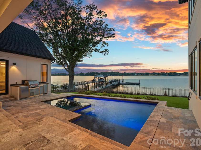 17811 Largo Place, Cornelius, NC 28031.  MLS# CAR4305488, YatesRealty ID 1945. 