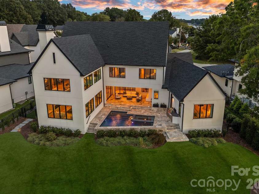 17811 Largo Place, Cornelius, NC 28031.  MLS# CAR4305488, YatesRealty ID 1945. 