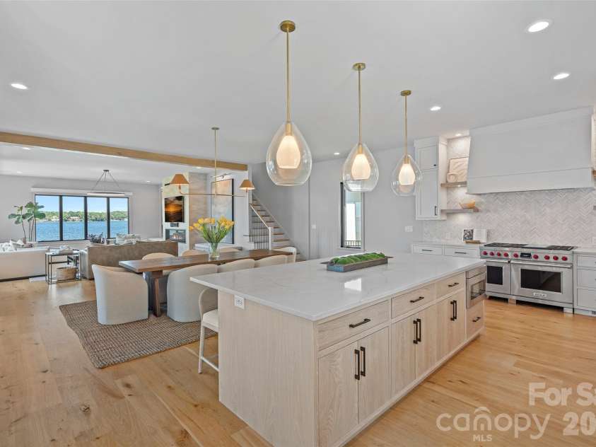 17811 Largo Place, Cornelius, NC 28031.  MLS# CAR4305488, YatesRealty ID 1945. 
