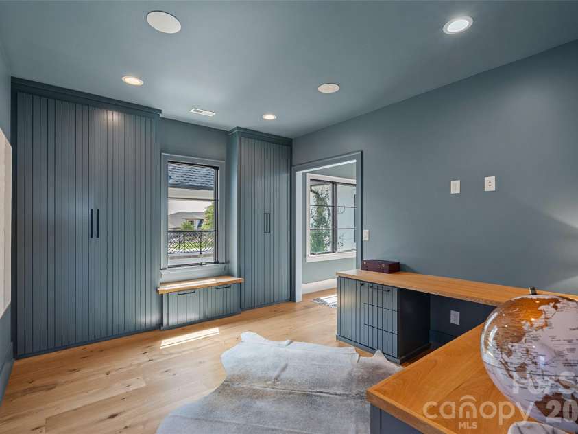 17811 Largo Place, Cornelius, NC 28031.  MLS# CAR4305488, YatesRealty ID 1945. 