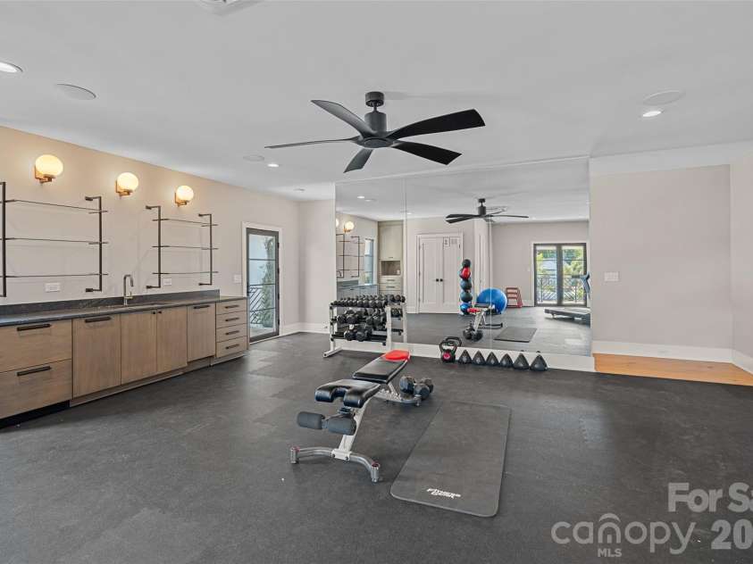 17811 Largo Place, Cornelius, NC 28031.  MLS# CAR4305488, YatesRealty ID 1945. 