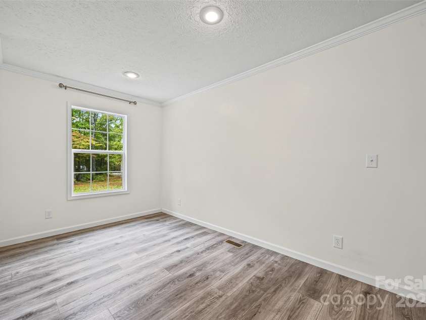 2025 Kisatchie Drive, Hickory Grove, SC 29717.  MLS# CAR4305487, YatesRealty ID 1945. 