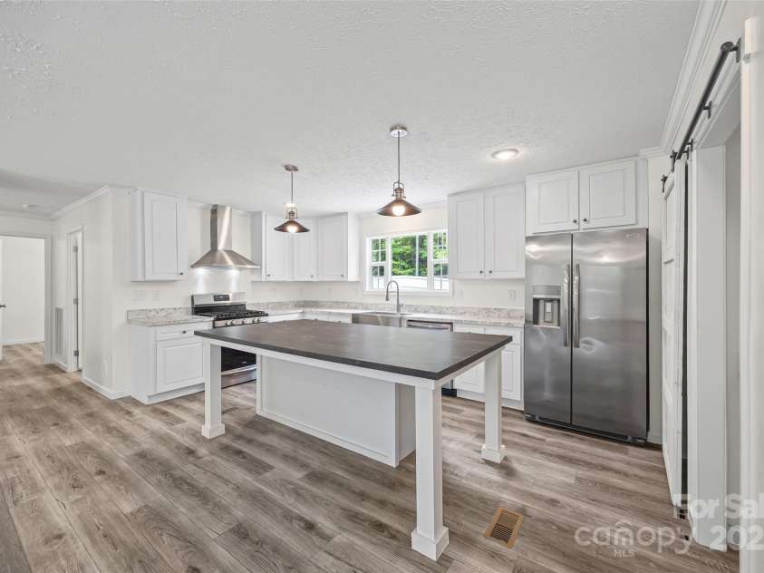 2025 Kisatchie Drive, Hickory Grove, SC 29717.  MLS# CAR4305487, YatesRealty ID 1945. 