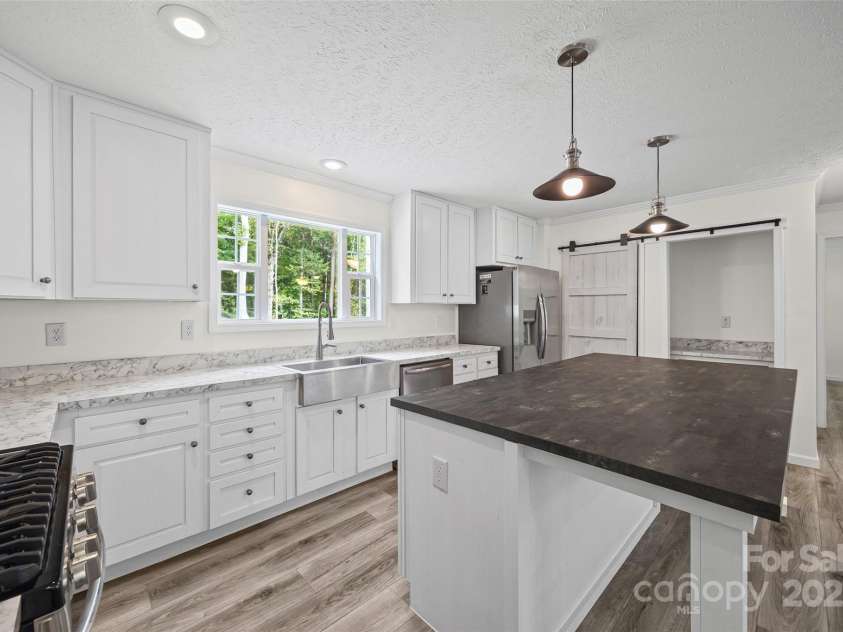 2025 Kisatchie Drive, Hickory Grove, SC 29717.  MLS# CAR4305487, YatesRealty ID 1945. 