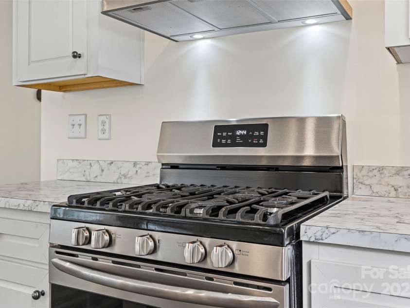 2025 Kisatchie Drive, Hickory Grove, SC 29717.  MLS# CAR4305487, YatesRealty ID 1945. 