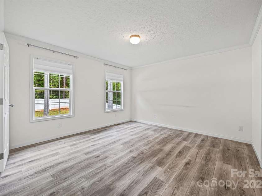 2025 Kisatchie Drive, Hickory Grove, SC 29717.  MLS# CAR4305487, YatesRealty ID 1945. 