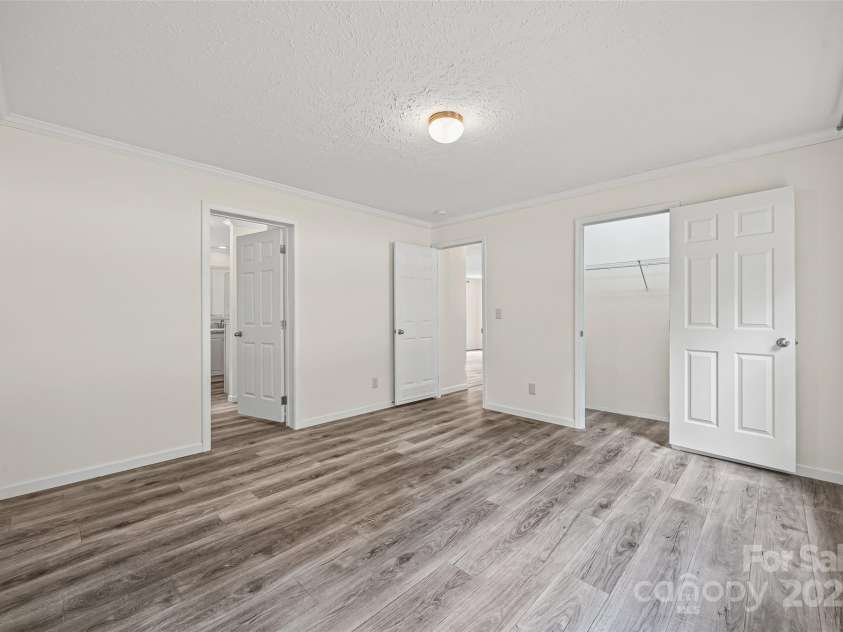 2025 Kisatchie Drive, Hickory Grove, SC 29717.  MLS# CAR4305487, YatesRealty ID 1945. 