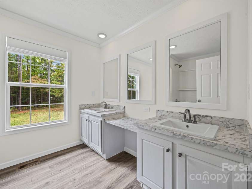 2025 Kisatchie Drive, Hickory Grove, SC 29717.  MLS# CAR4305487, YatesRealty ID 1945. 