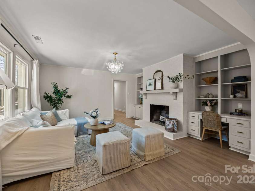 6215 Coatbridge Lane, Charlotte, NC 28212.  MLS# CAR4230551, YatesRealty ID 1945. 