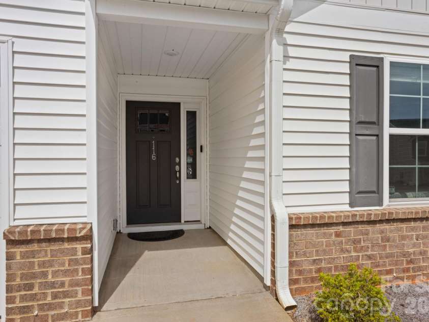 116 Ella Lane, Easley, SC 29640.  MLS# CAR4379066, YatesRealty ID 19450. 