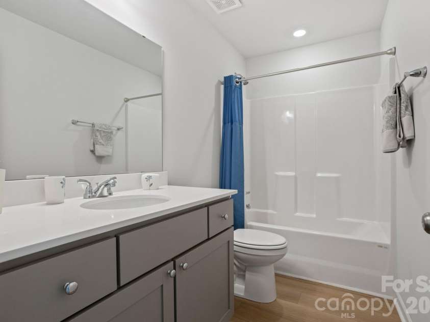 116 Ella Lane, Easley, SC 29640.  MLS# CAR4379066, YatesRealty ID 19450. 