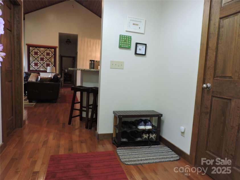 235 Red Oak Lane, Burnsville, NC 28714.  MLS# CAR4261387, YatesRealty ID 19451. 