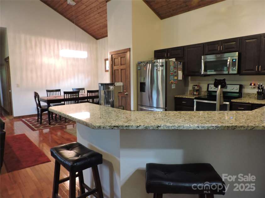 235 Red Oak Lane, Burnsville, NC 28714.  MLS# CAR4261387, YatesRealty ID 19451. 