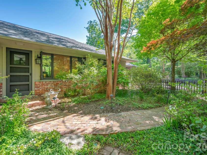 484 Sourwood Ridge Road, Tryon, NC 28782.  MLS# CAR4379103, YatesRealty ID 19452. 