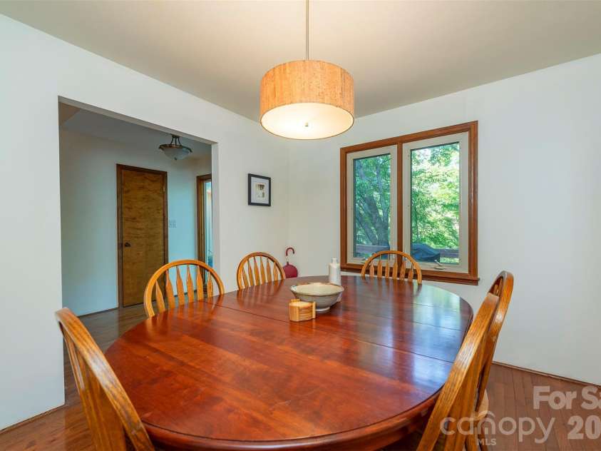58 Ballantree Drive, Asheville, NC 28803.  MLS# CAR4379084, YatesRealty ID 19453. 