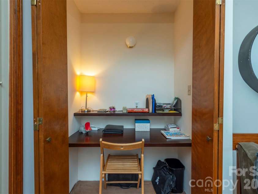 58 Ballantree Drive, Asheville, NC 28803.  MLS# CAR4379084, YatesRealty ID 19453. 