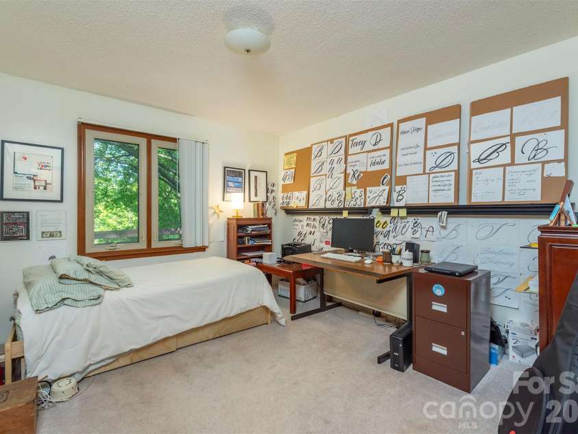 58 Ballantree Drive, Asheville, NC 28803.  MLS# CAR4379084, YatesRealty ID 19453. 