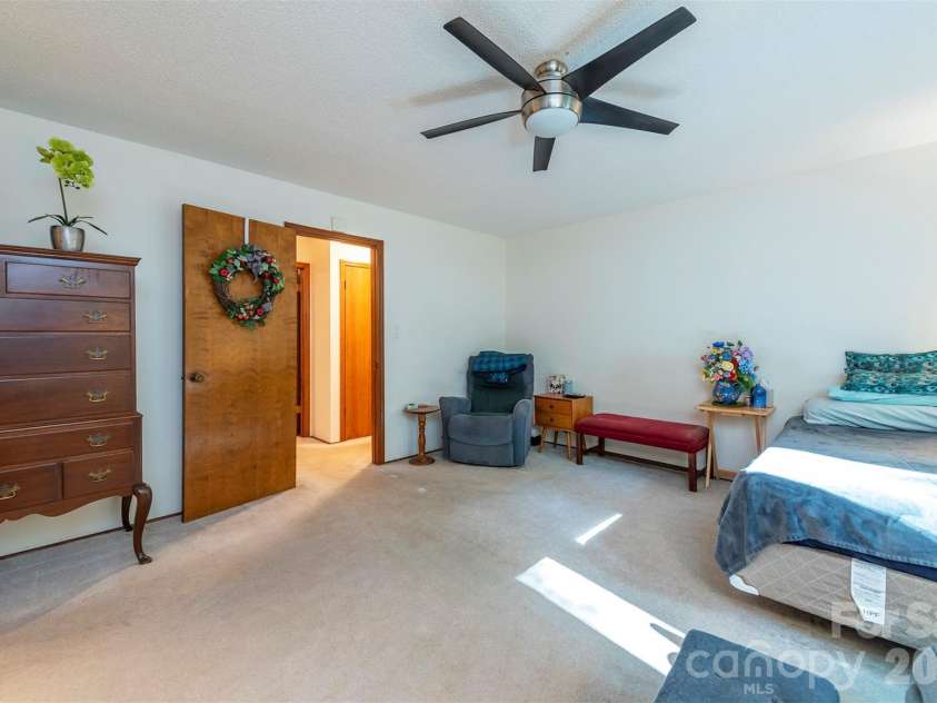 58 Ballantree Drive, Asheville, NC 28803.  MLS# CAR4379084, YatesRealty ID 19453. 
