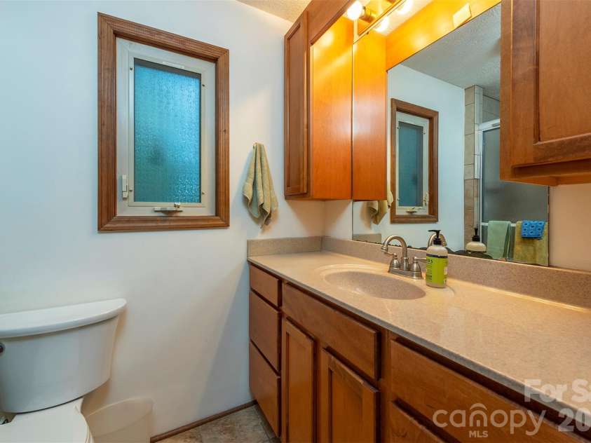 58 Ballantree Drive, Asheville, NC 28803.  MLS# CAR4379084, YatesRealty ID 19453. 