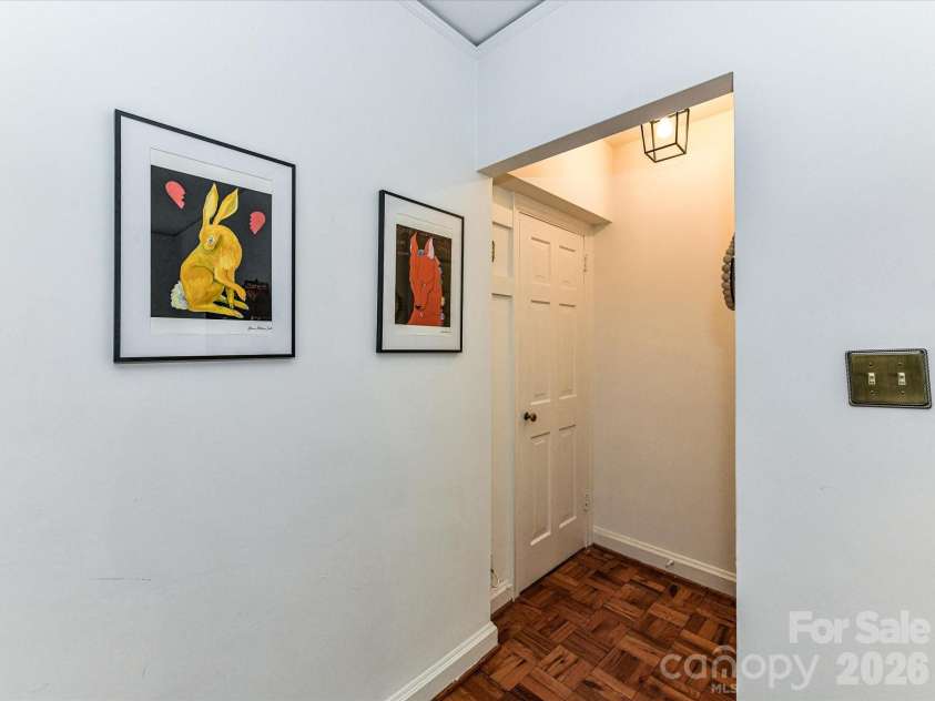 1121 Myrtle Avenue, Charlotte, NC 28203.  MLS# CAR4379116, YatesRealty ID 19454. 