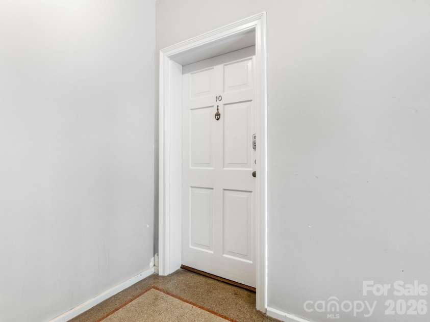 1121 Myrtle Avenue, Charlotte, NC 28203.  MLS# CAR4384063, YatesRealty ID 19454. Front Door
