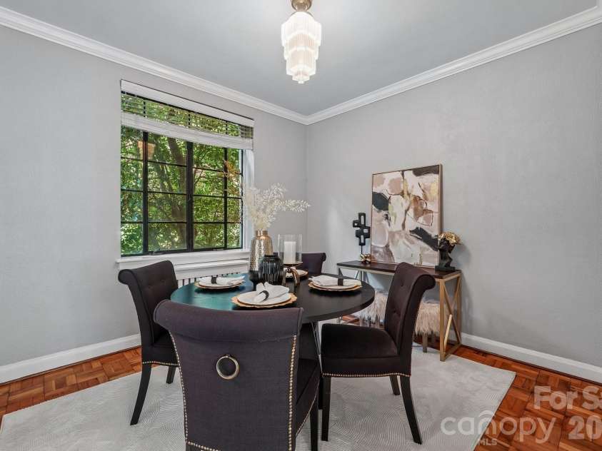 1121 Myrtle Avenue, Charlotte, NC 28203.  MLS# CAR4421930, YatesRealty ID 19454. Dining room