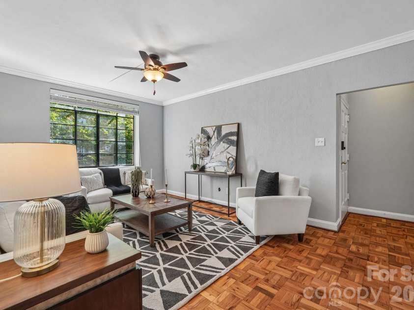 1121 Myrtle Avenue, Charlotte, NC 28203.  MLS# CAR4421930, YatesRealty ID 19454. Original casement windows
