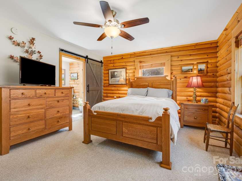 650 Faircrest Lane, Penrose, NC 28766.  MLS# CAR4242109, YatesRealty ID 19454. 