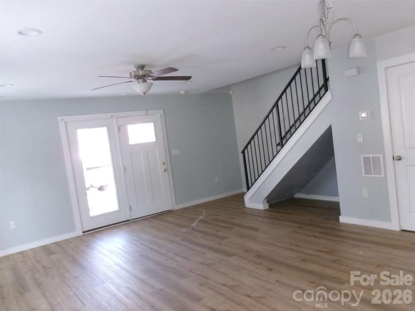 510 Kings Road, Shelby, NC 28150.  MLS# CAR4379117, YatesRealty ID 19455. 