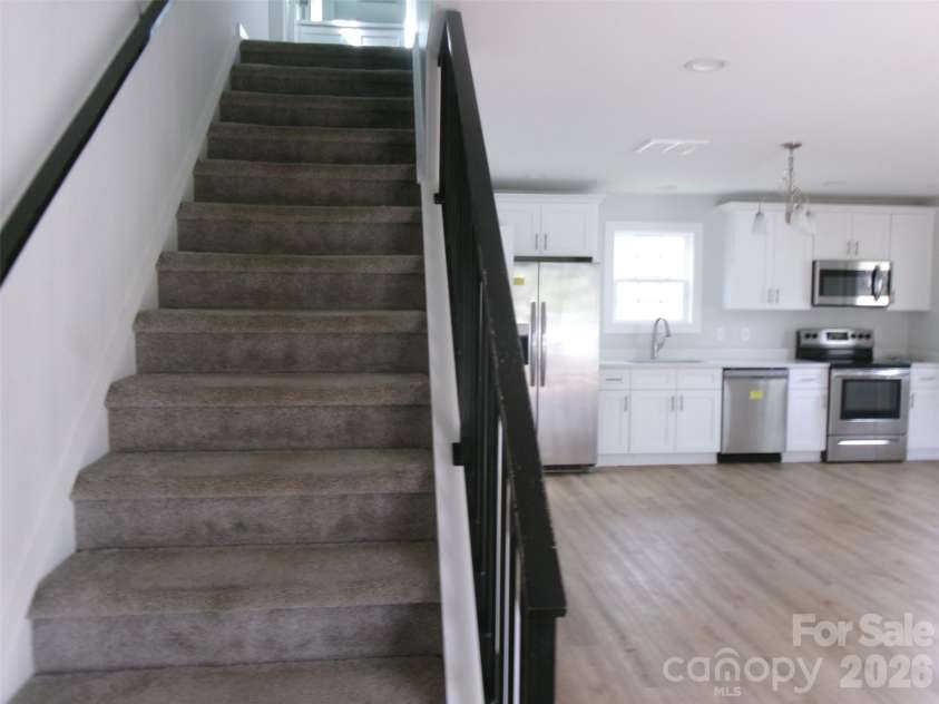 510 Kings Road, Shelby, NC 28150.  MLS# CAR4379117, YatesRealty ID 19455. 