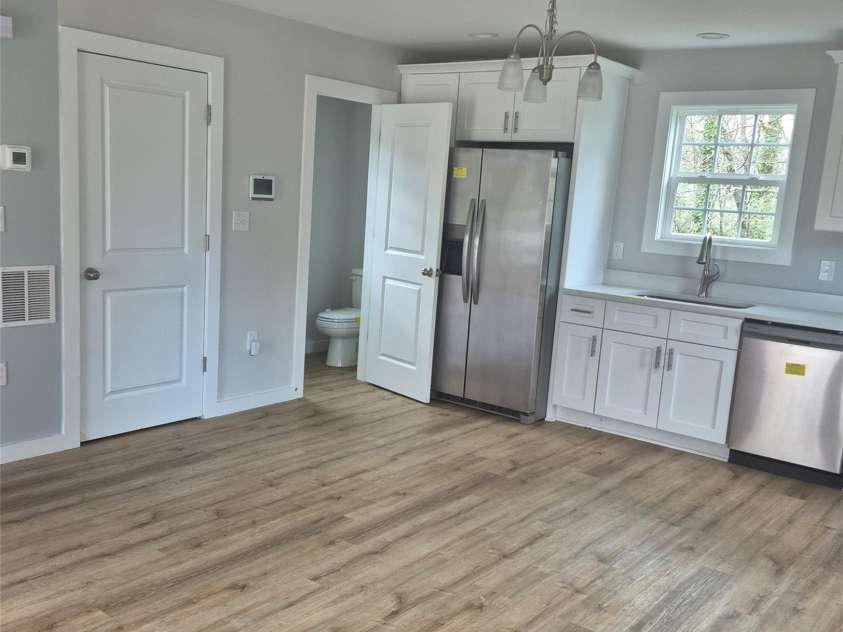 510 Kings Road, Shelby, NC 28150.  MLS# CAR4379117, YatesRealty ID 19455. 