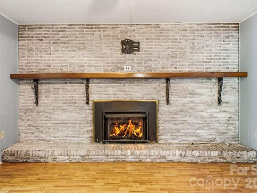 88 Lost Creek Drive, Flat Rock, NC 28731.  MLS# CAR4379124, YatesRealty ID 19456. 