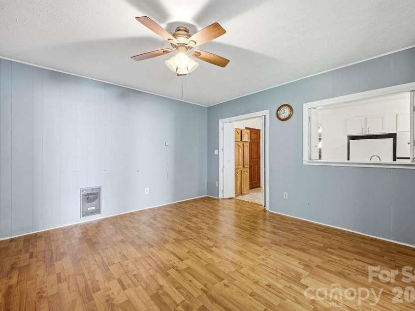 88 Lost Creek Drive, Flat Rock, NC 28731.  MLS# CAR4379124, YatesRealty ID 19456. 