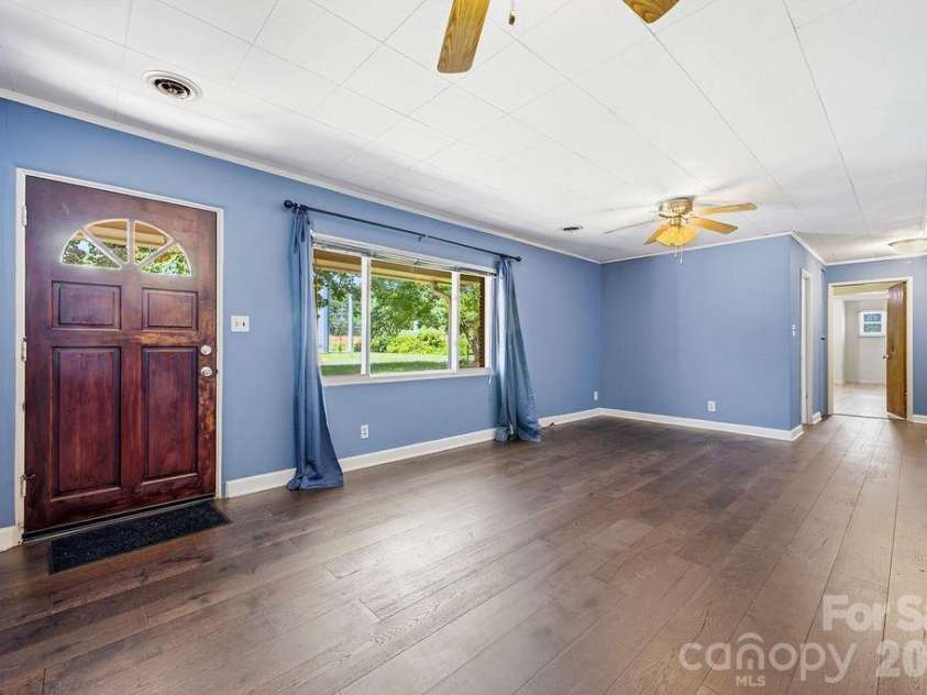 88 Lost Creek Drive, Flat Rock, NC 28731.  MLS# CAR4379124, YatesRealty ID 19456. 