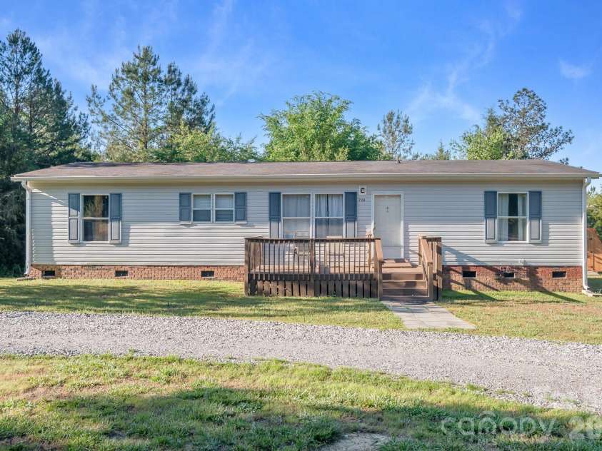 728 Preston Brooks Drive, Catawba, SC 29704.  MLS# CAR4379134, YatesRealty ID 19458. 