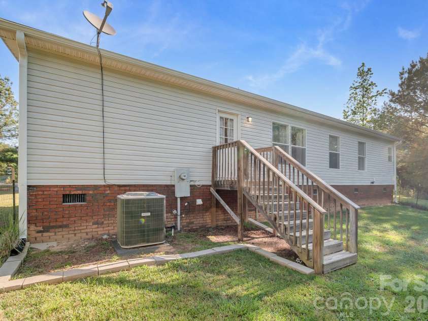 728 Preston Brooks Drive, Catawba, SC 29704.  MLS# CAR4379134, YatesRealty ID 19458. 