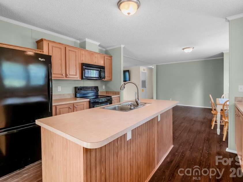 728 Preston Brooks Drive, Catawba, SC 29704.  MLS# CAR4379134, YatesRealty ID 19458. Kitchen