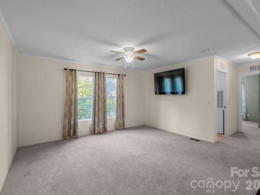 728 Preston Brooks Drive, Catawba, SC 29704.  MLS# CAR4379134, YatesRealty ID 19458. Living Room