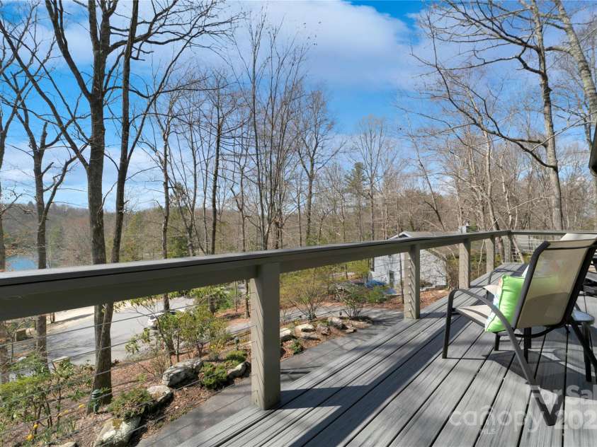 45 Atsadi Court, Brevard, NC 28712.  MLS# CAR4243436, YatesRealty ID 19459. 