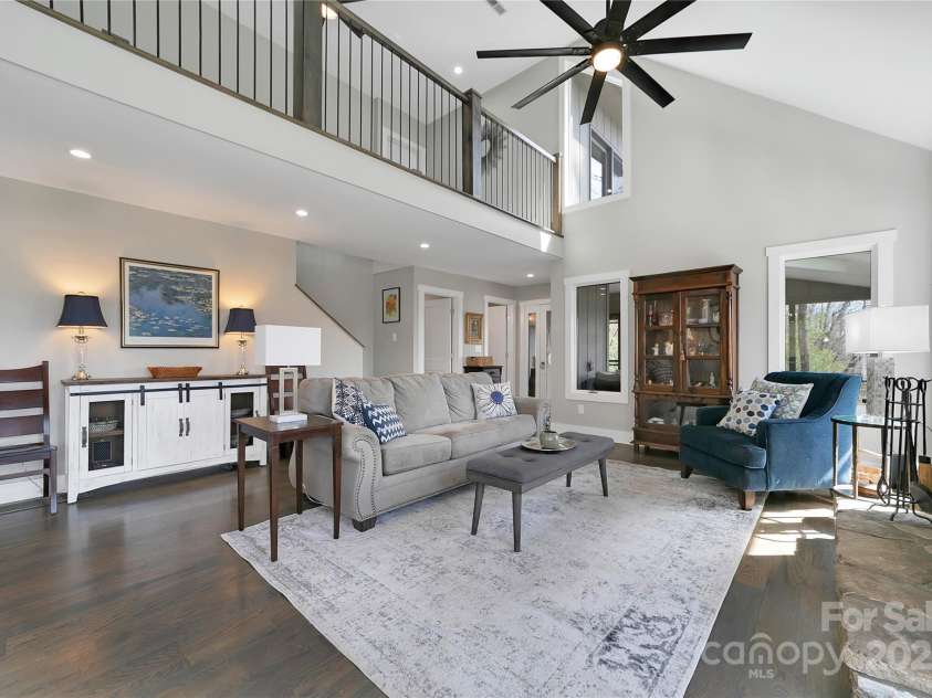 45 Atsadi Court, Brevard, NC 28712.  MLS# CAR4243436, YatesRealty ID 19459. 