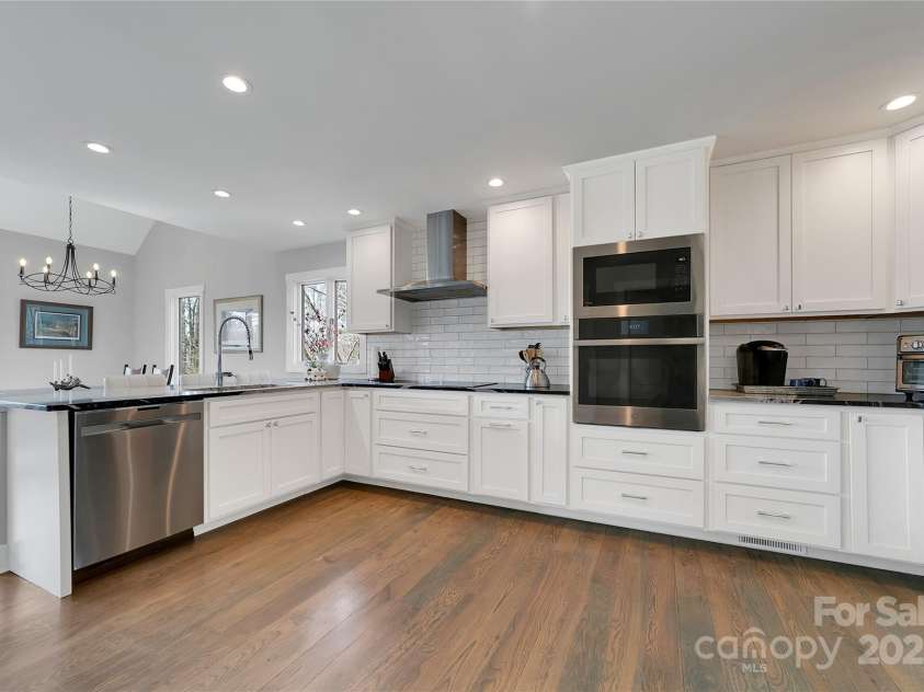 45 Atsadi Court, Brevard, NC 28712.  MLS# CAR4243436, YatesRealty ID 19459. 