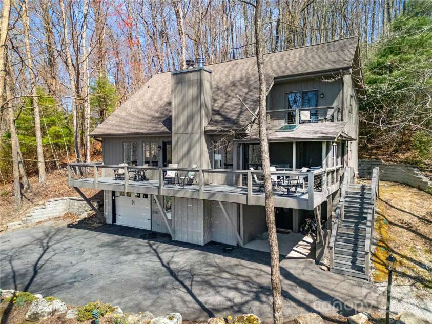 45 Atsadi Court, Brevard, NC 28712.  MLS# CAR4243436, YatesRealty ID 19459. 