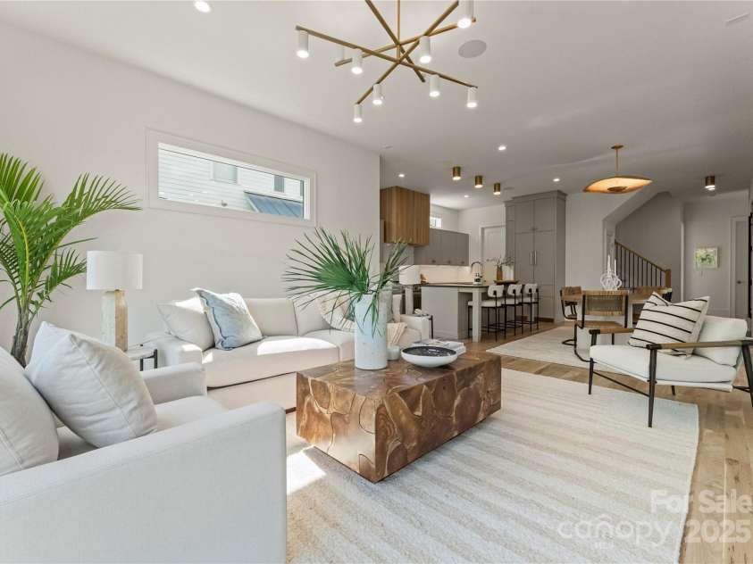 721 Charles Avenue, Charlotte, NC 28205.  MLS# CAR4247722, YatesRealty ID 19460. 