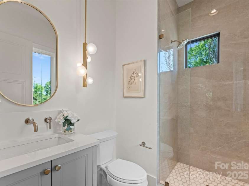 721 Charles Avenue, Charlotte, NC 28205.  MLS# CAR4247722, YatesRealty ID 19460. 