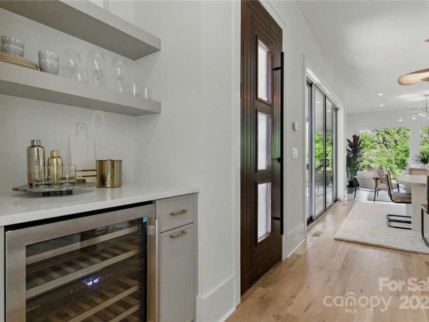 721 Charles Avenue, Charlotte, NC 28205.  MLS# CAR4247722, YatesRealty ID 19460. 