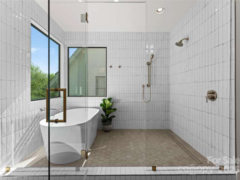 721 Charles Avenue, Charlotte, NC 28205.  MLS# CAR4247722, YatesRealty ID 19460. 